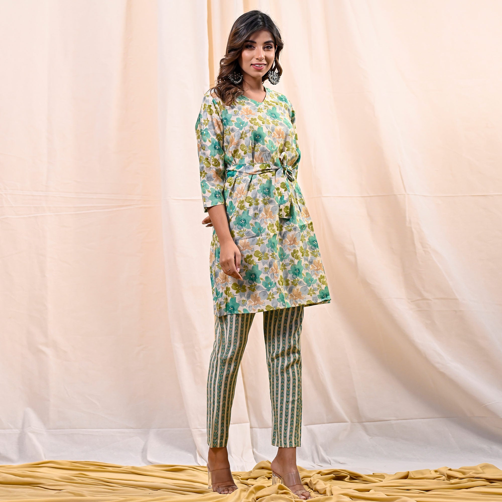 Green Floral Foil Printed Chanderi Top Bottom Set With Belt