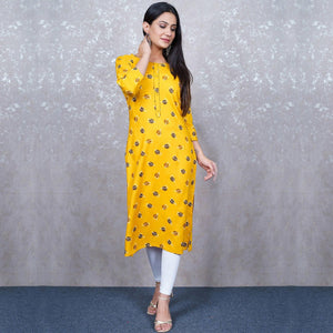 Aariya Designs - Yellow Colored Casual Wear Geometric Printed Rayon Kurti - Peachmode