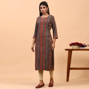 Beautiful Mehendi Green Colored Casual Wear Printed Rayon Kurti - Peachmode