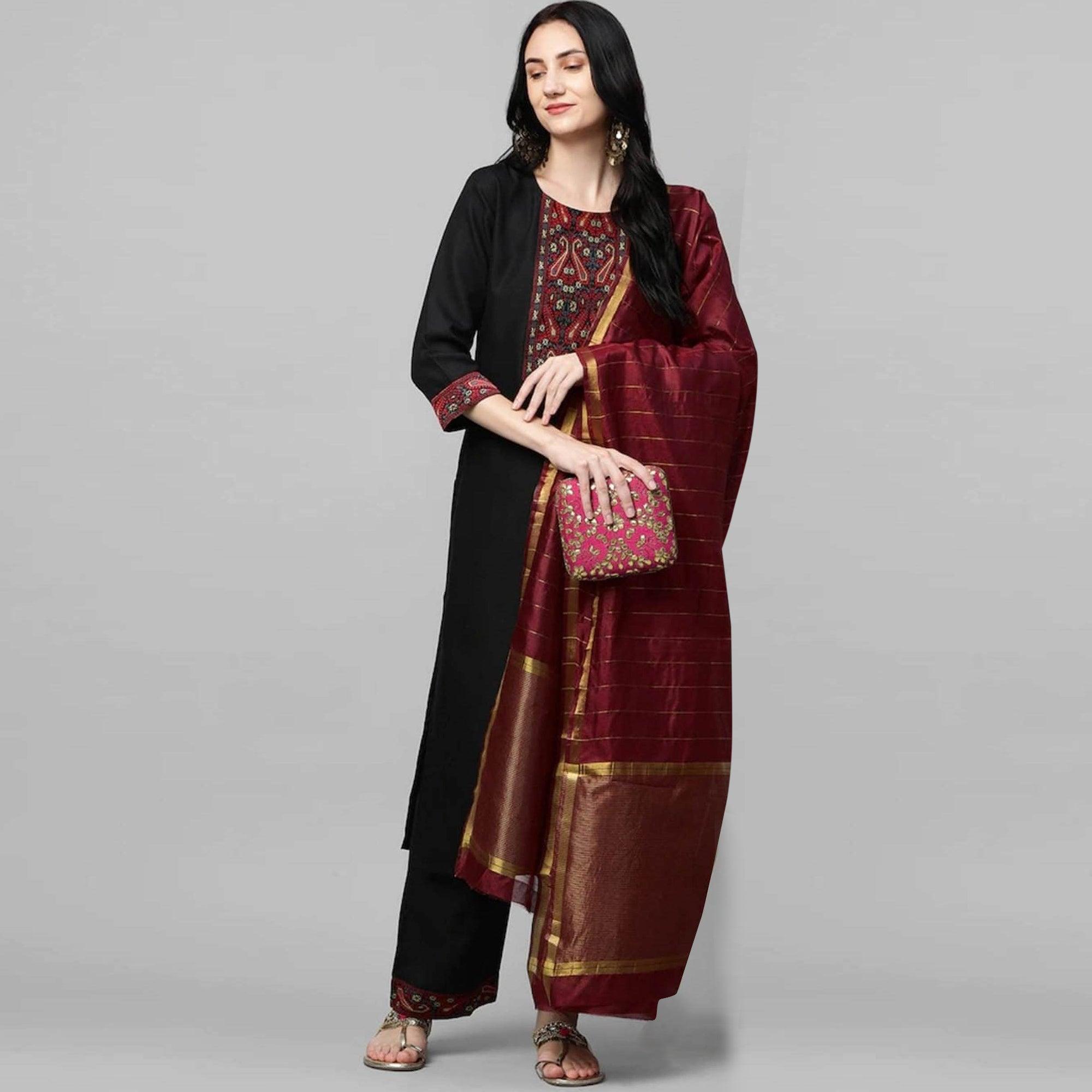 Black Embroidered Poly Cotton Kurti Pant Set With Dupatta - Peachmode