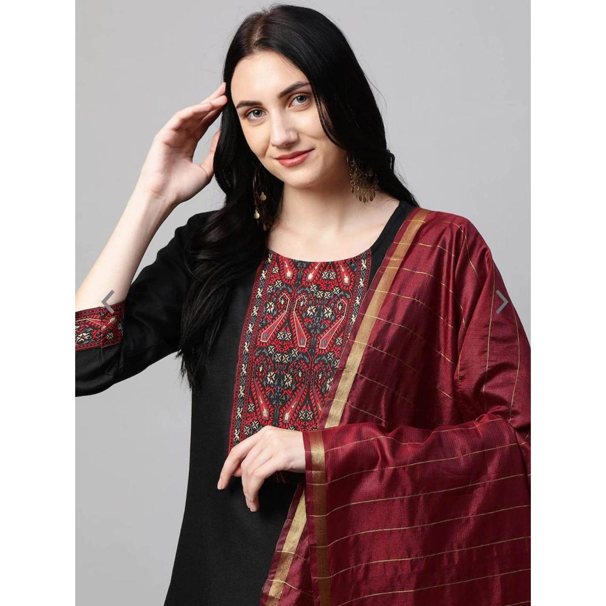 Black Embroidered Poly Cotton Kurti Pant Set With Dupatta - Peachmode