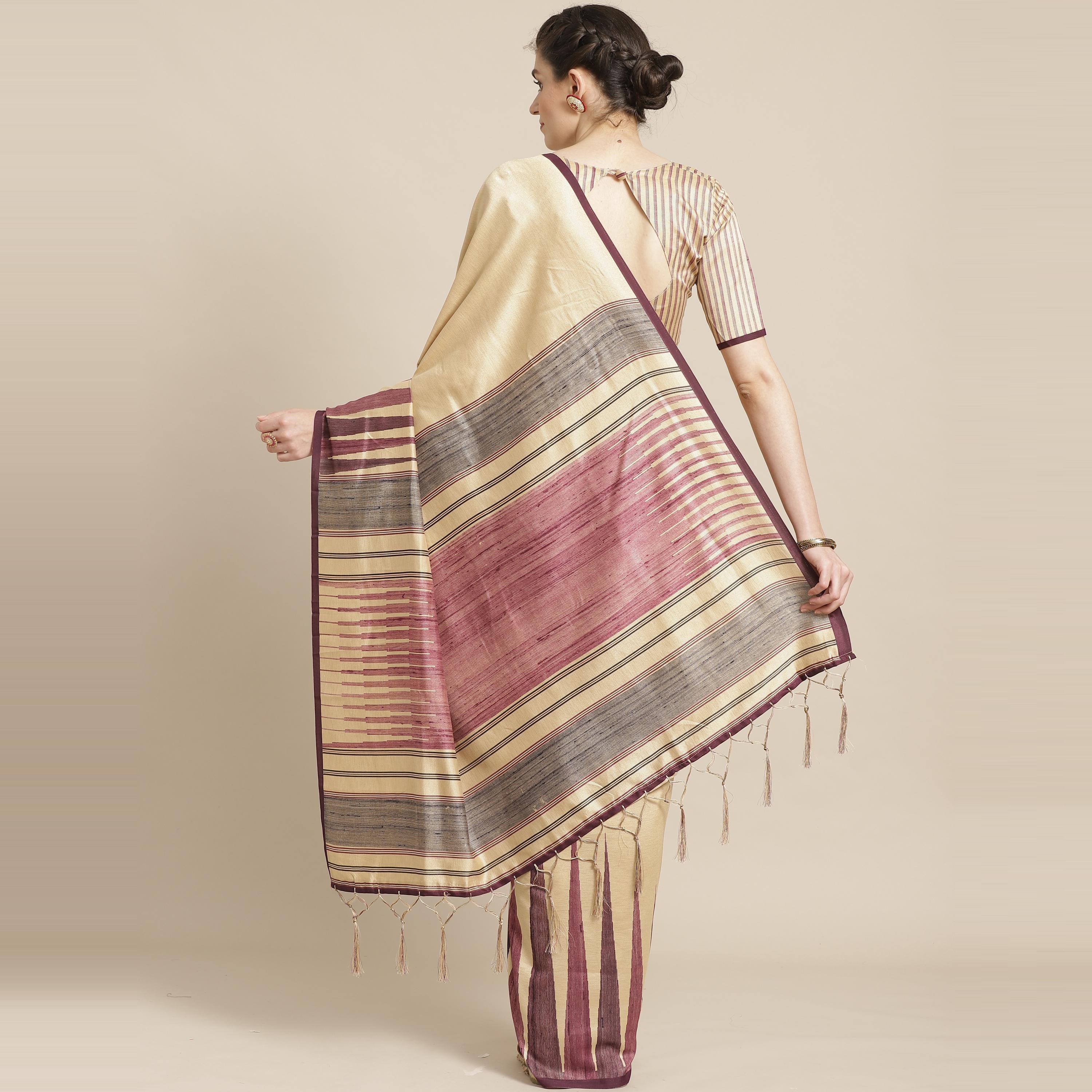 Blooming Beige - Violet Colored Casual Wear Printed Silk Blend Saree - Peachmode