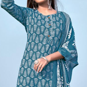 Blue Floral Printed Pure Cotton Kurti Pant Set With Dupatta - Peachmode