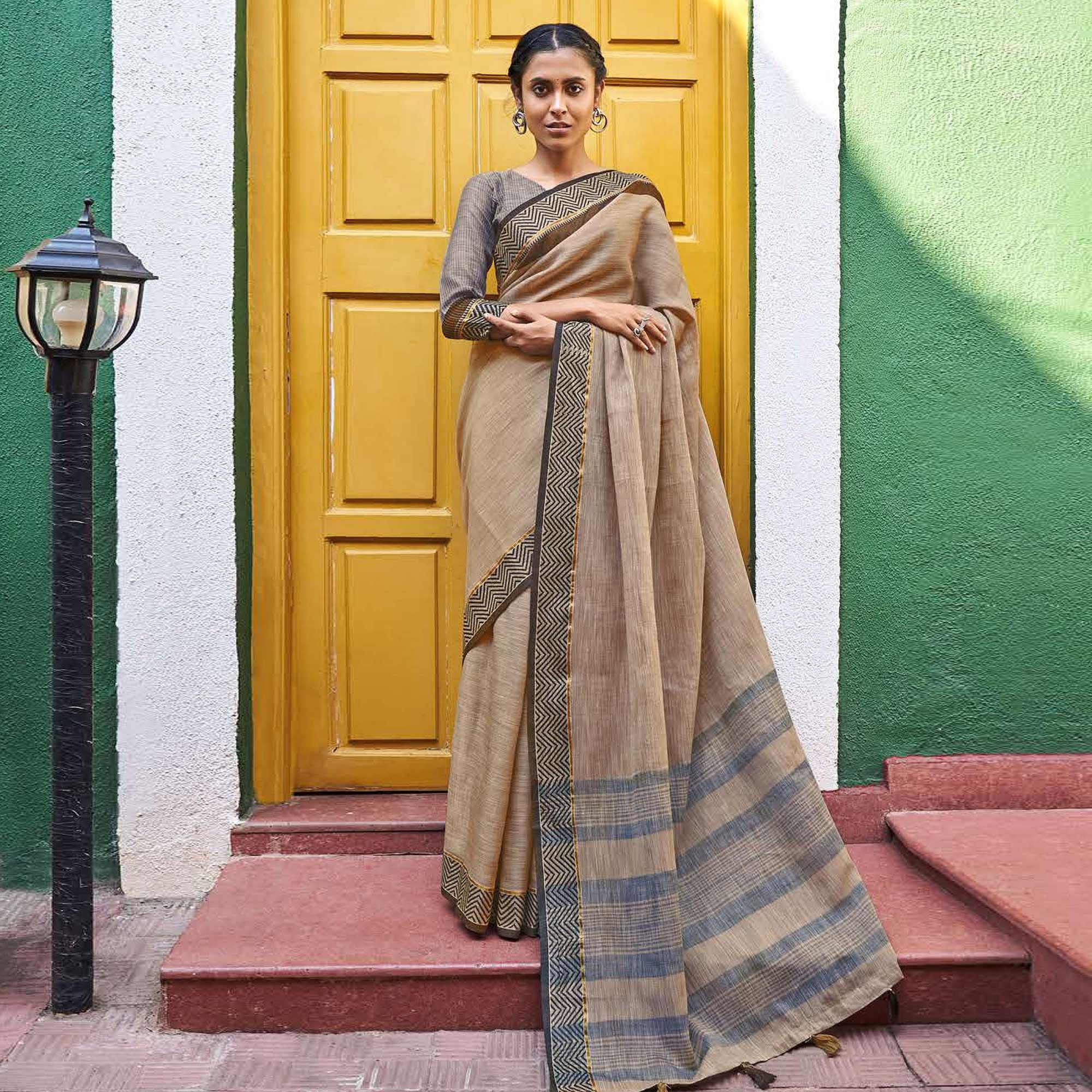 Brown Casual Wear Solid Linen Saree - Peachmode