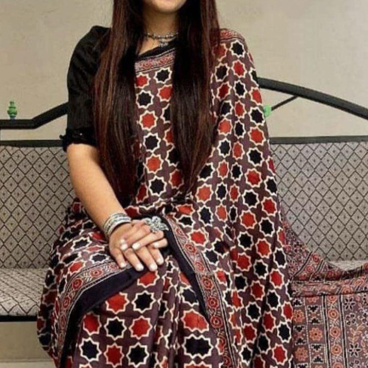 Brown Digital Printed Linen Saree - Peachmode