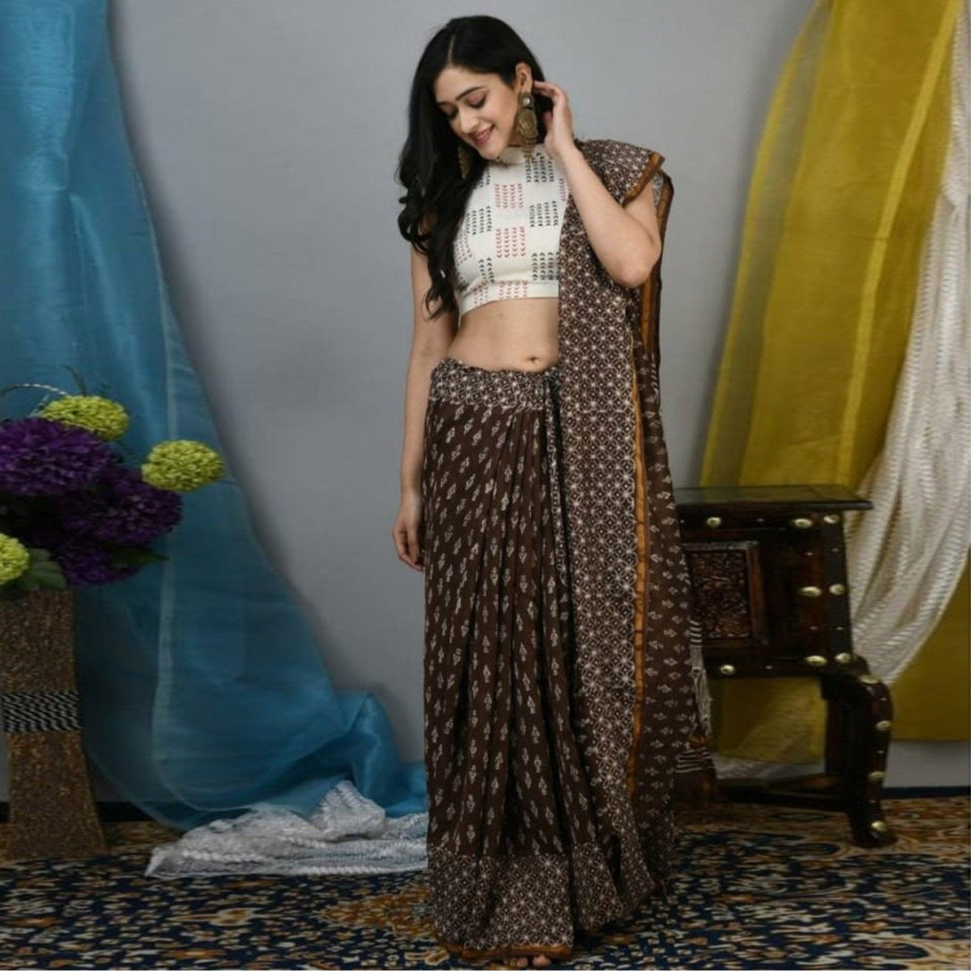 Brown Geometric Printed Linen Saree - Peachmode