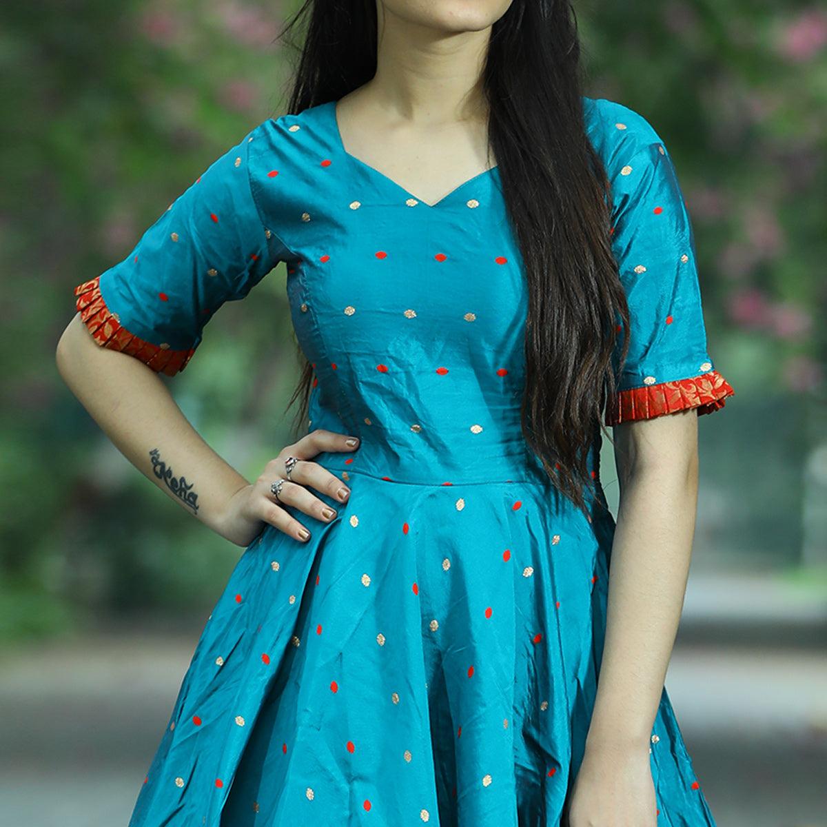 Energetic Teal Green Colored Partywear Tapetta Jacquard Gown - Peachmode