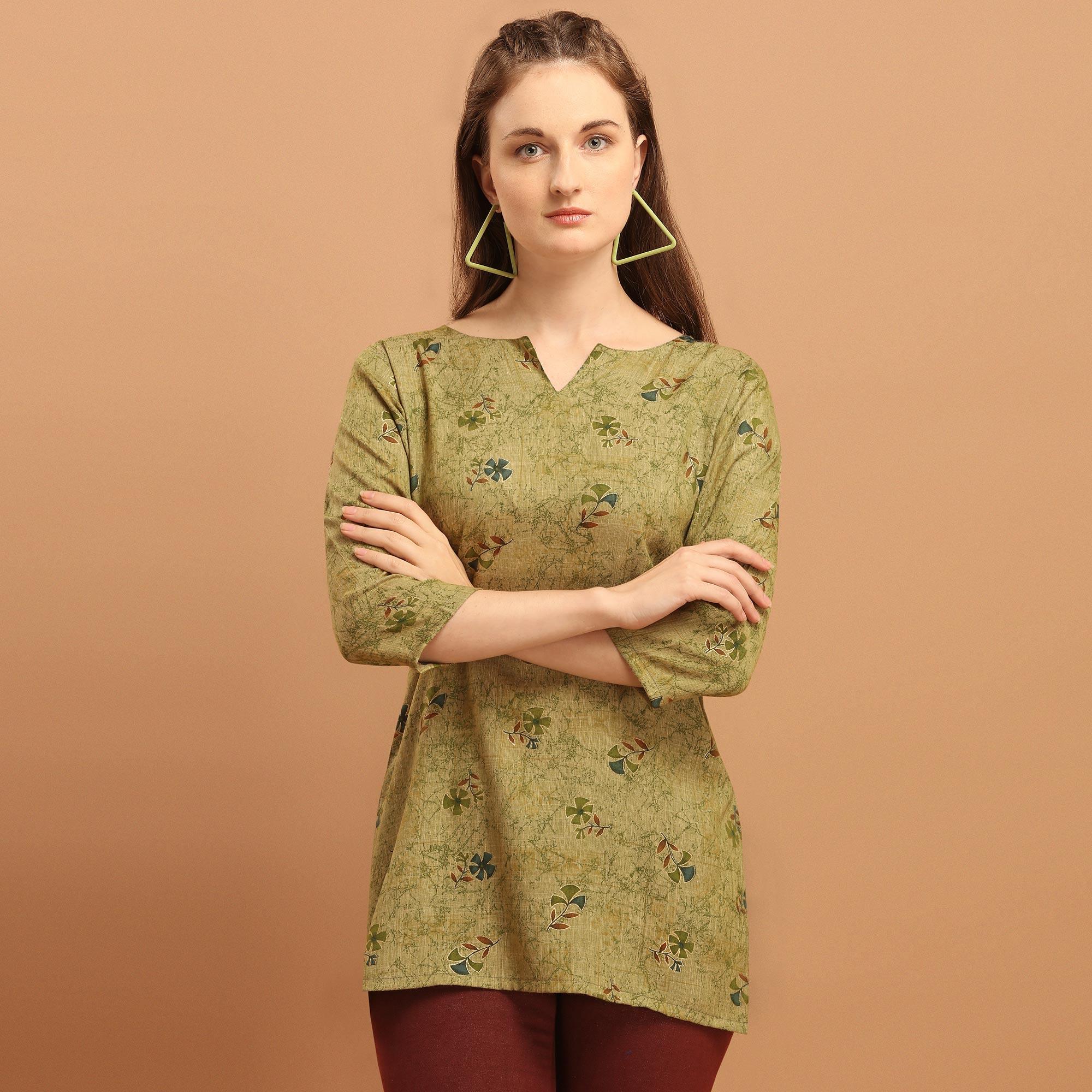Engrossing Green Colored Casual Wear Printed Rayon Top - Peachmode