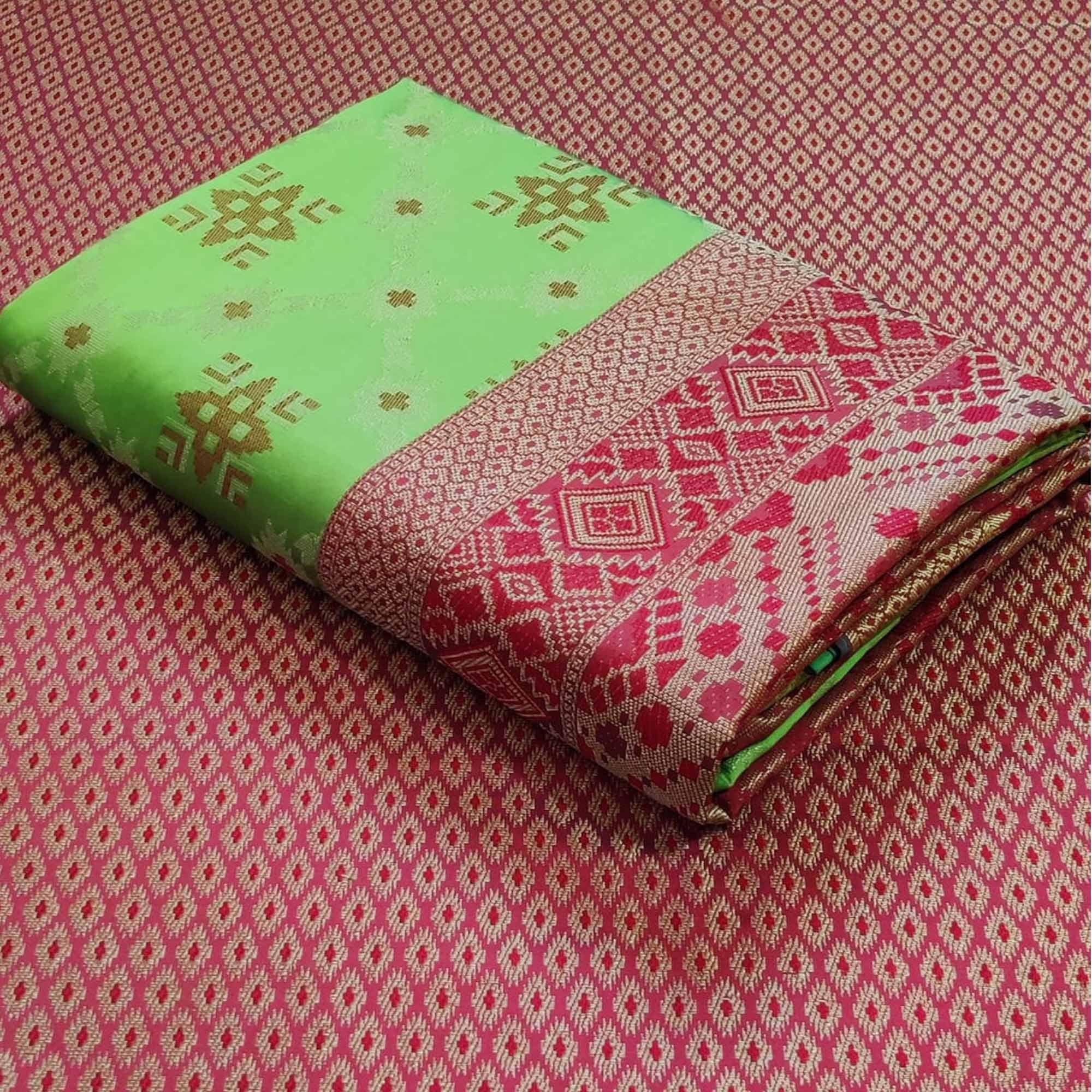 Engrossing Pista Green Colored Festive Wear Woven Patola Silk Saree - Peachmode