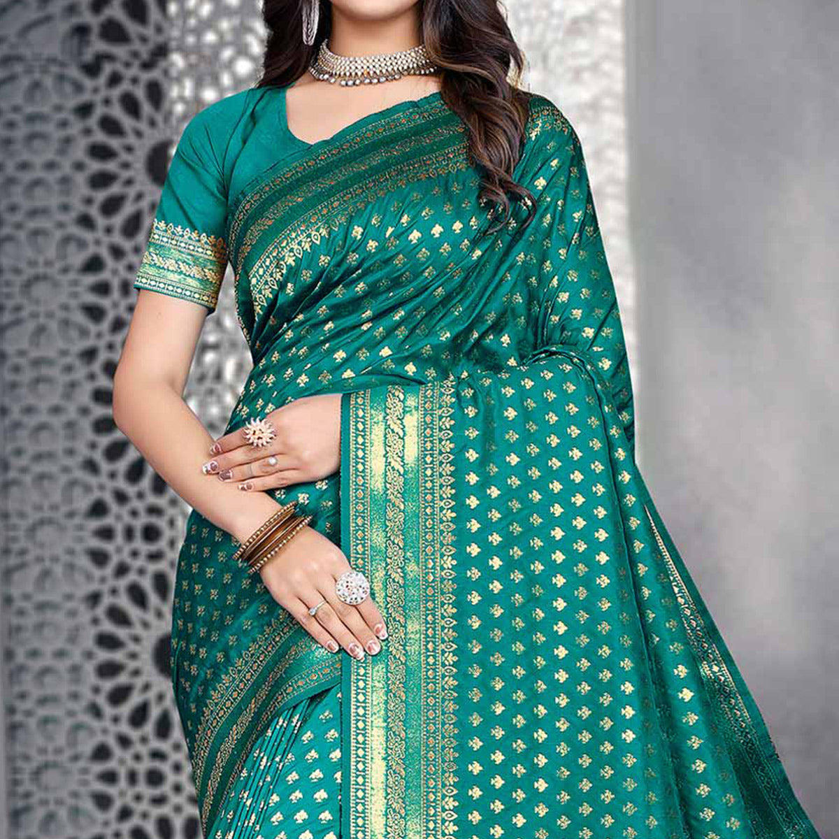 Rama Green Woven Banarasi Silk Saree With Tassels