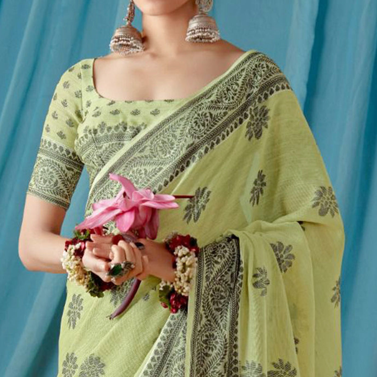 Pista Green Thread Woven Cotton Silk Saree