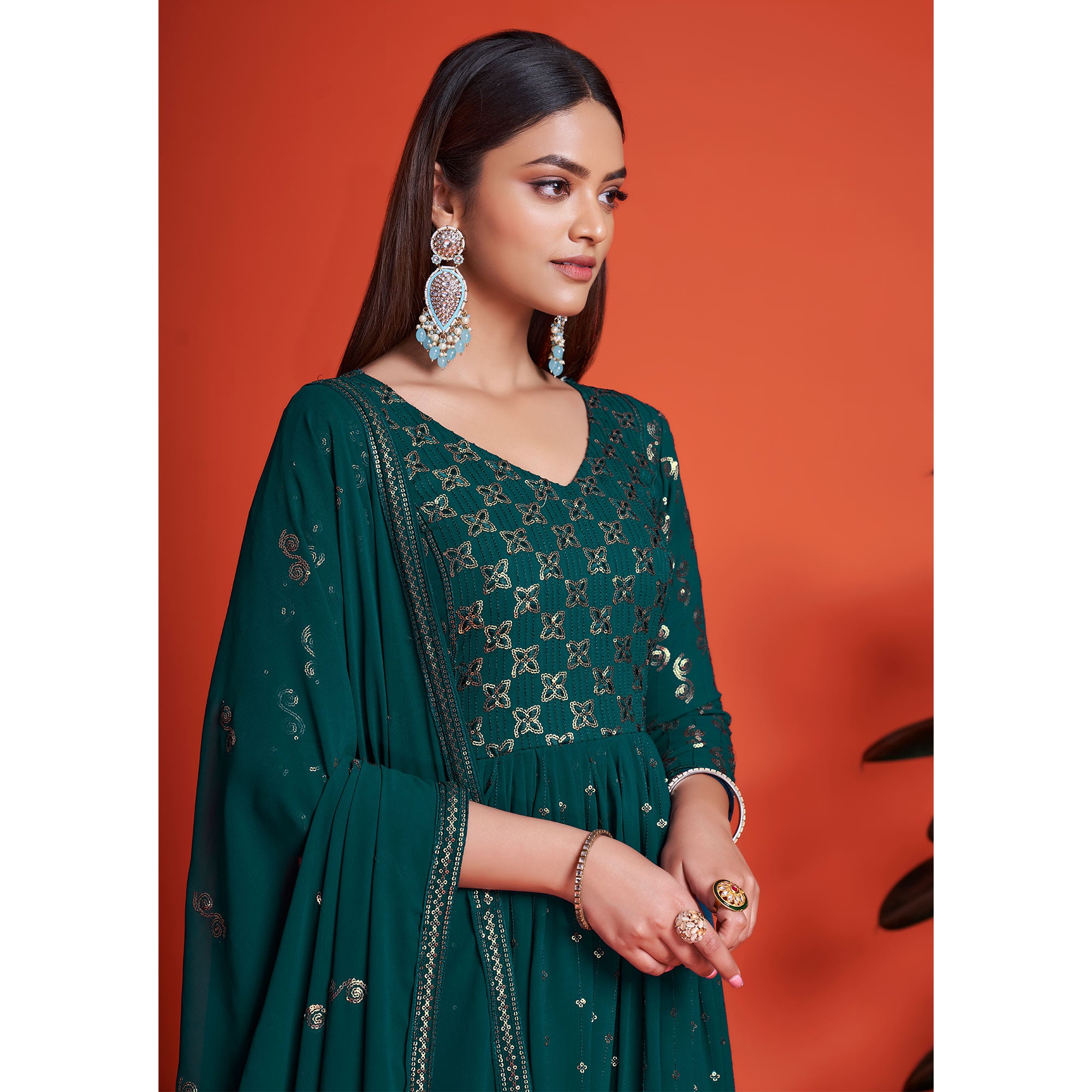 AAHVAN-ELEGANCE-6502