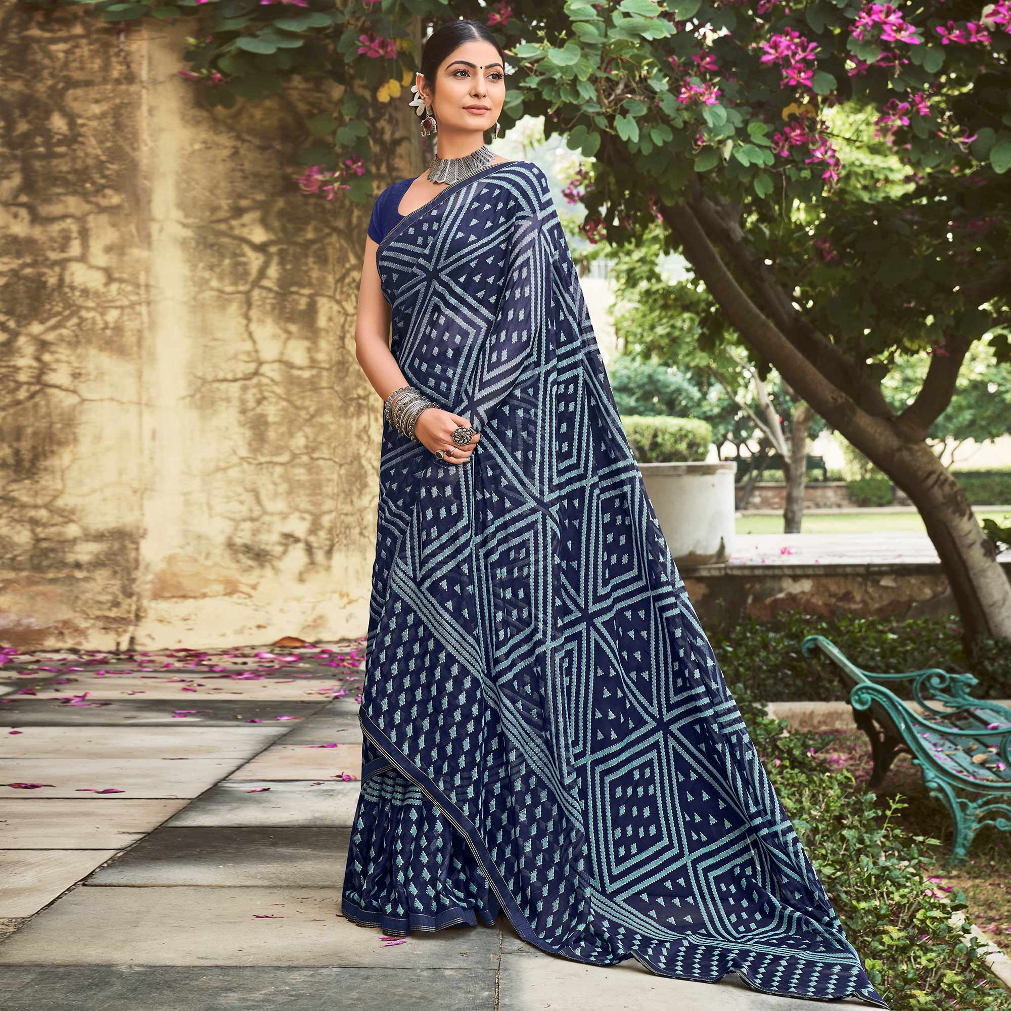 LTFAB-SAKHI-2945