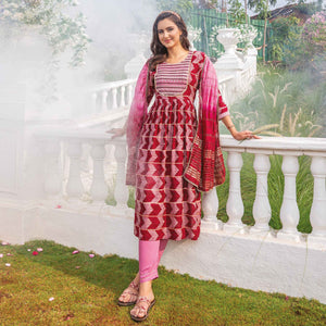 Pink Foil Printed Rayon Naira Cut Suit