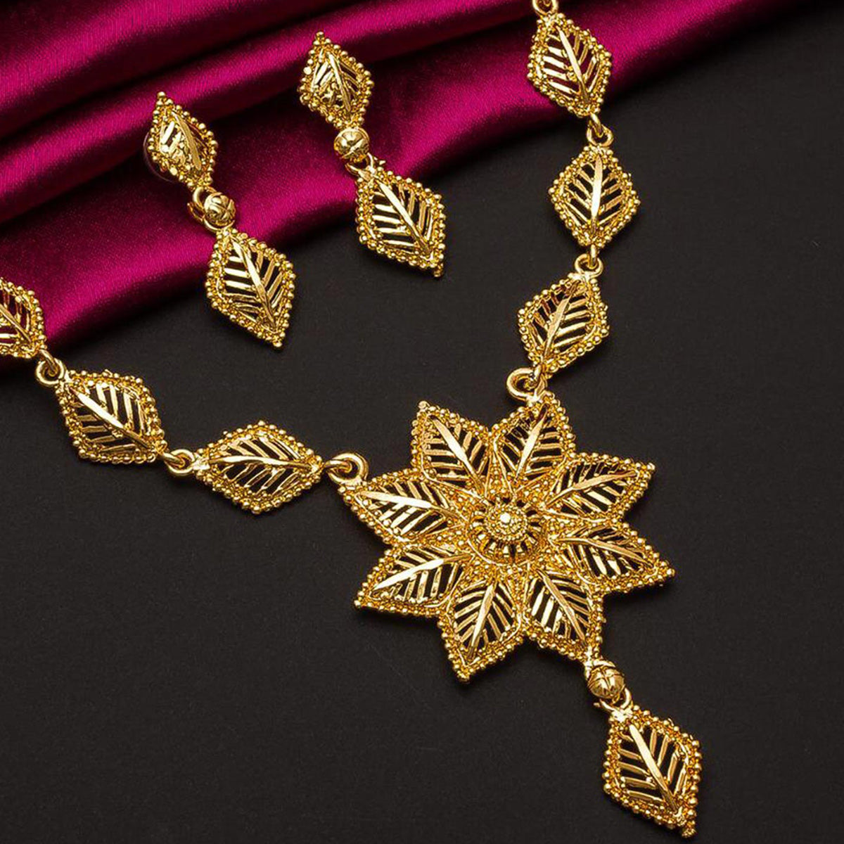 Gold Plated Alloy Necklace Set