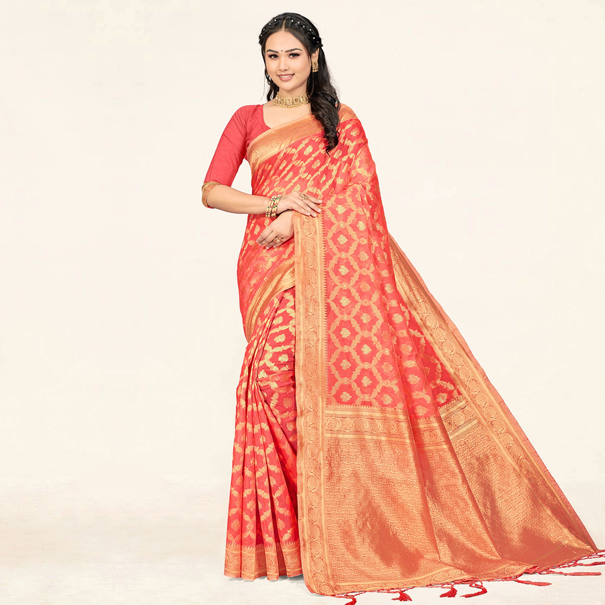 SNGM-LOVELY-GAJARI