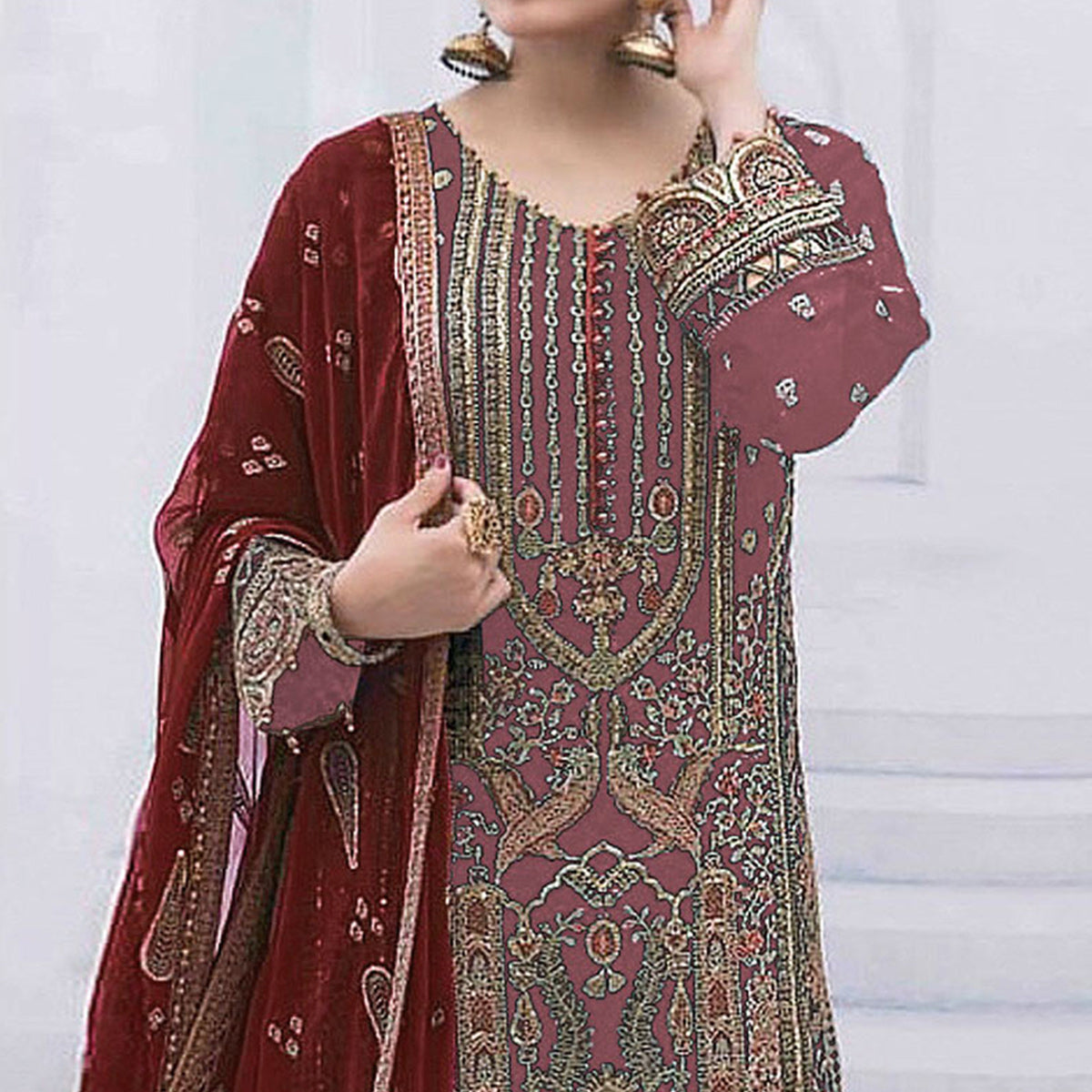 Mauve Embroidered Georgette Semi Stitched Pakistani Suit