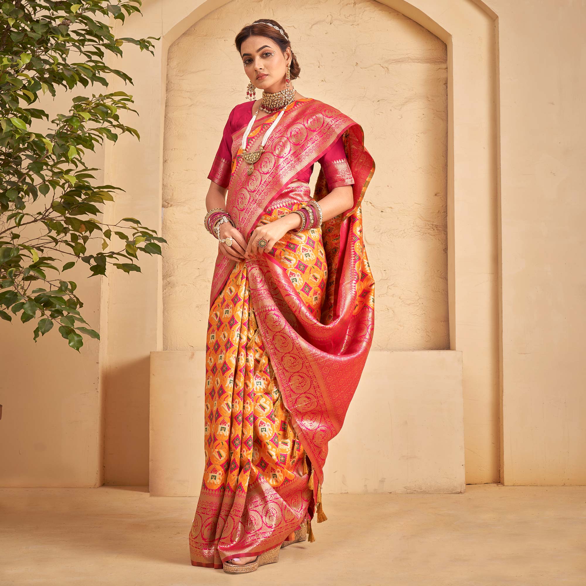 SHT-ANANDI-PATOLA-A