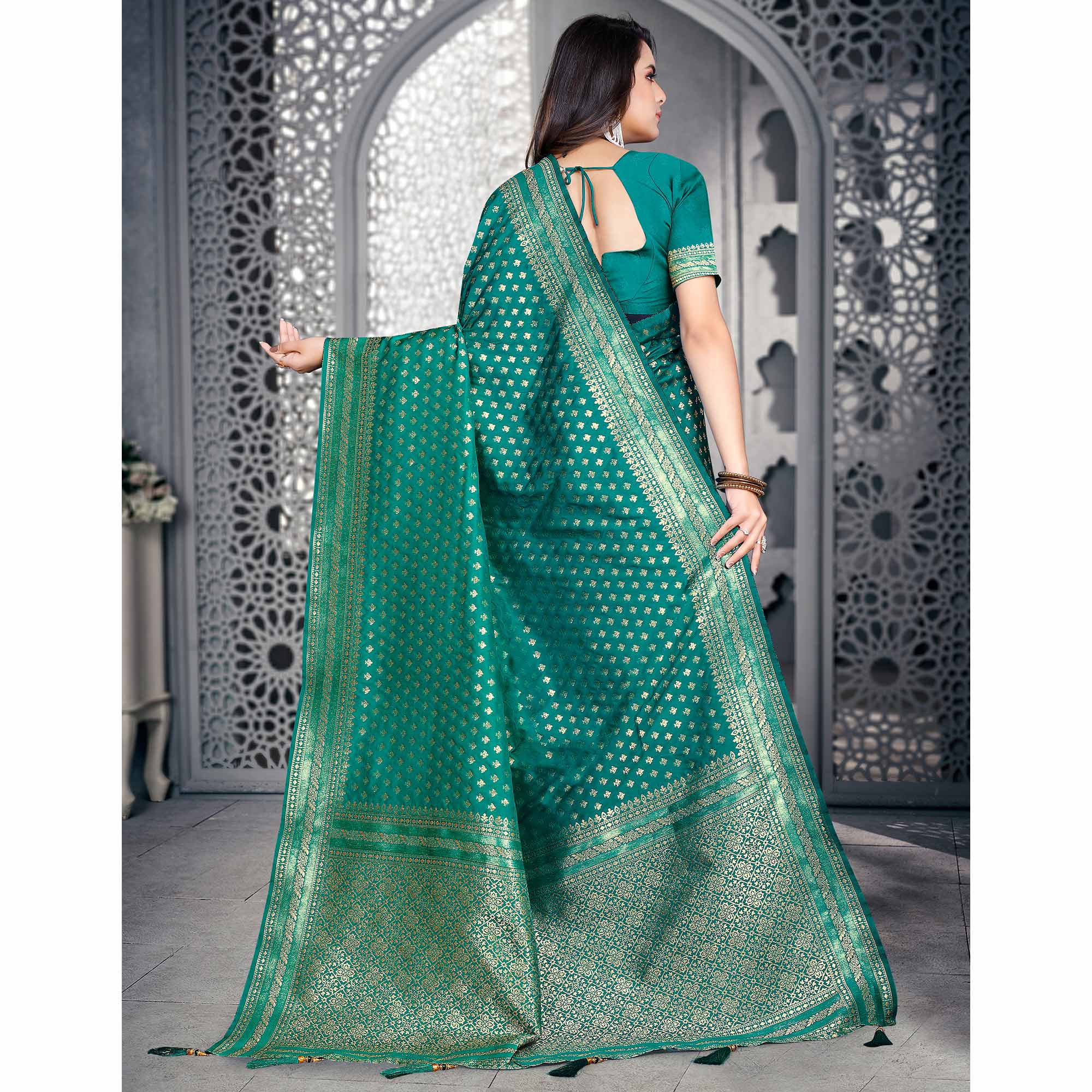 Rama Green Woven Banarasi Silk Saree With Tassels