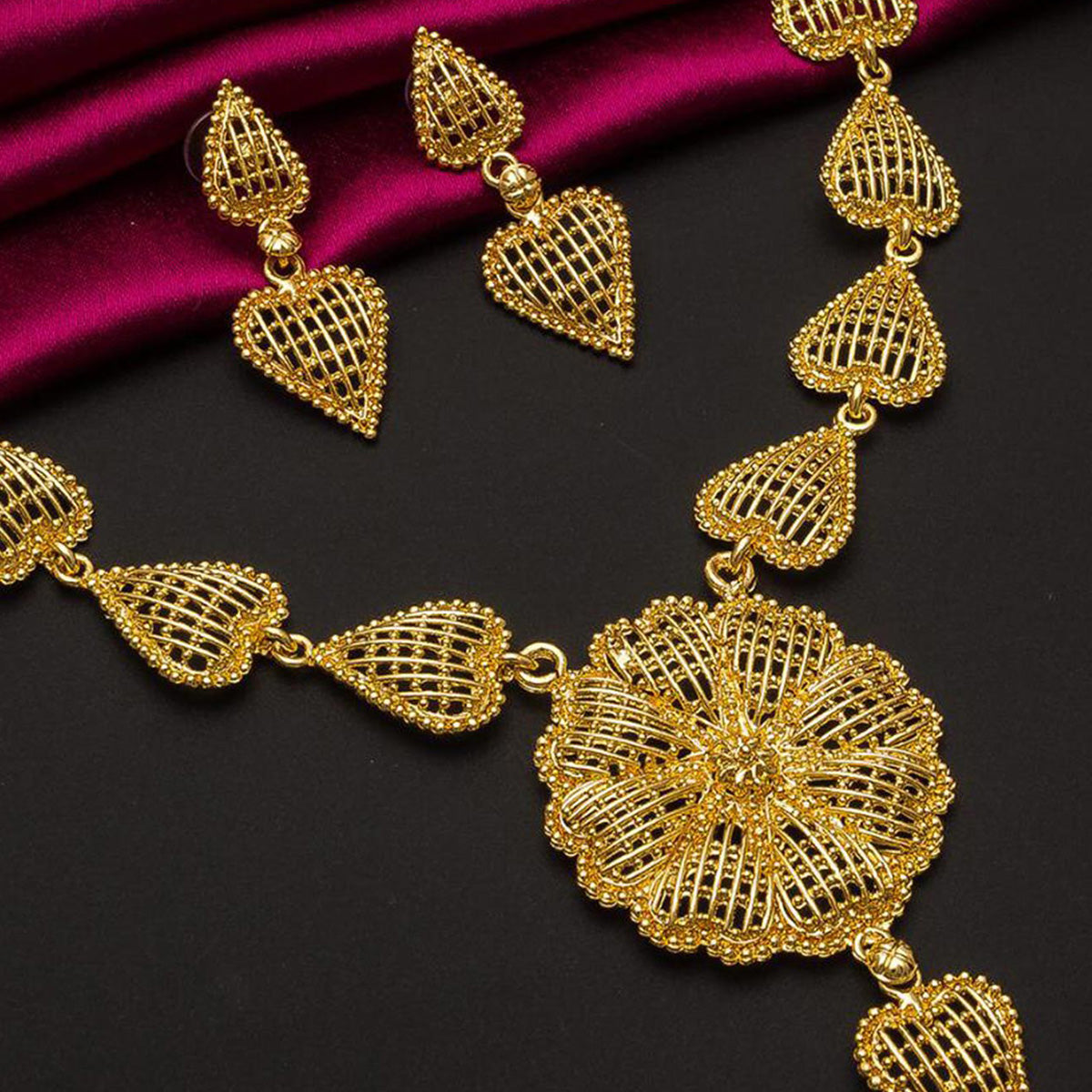 Gold Plated Alloy Necklace Set