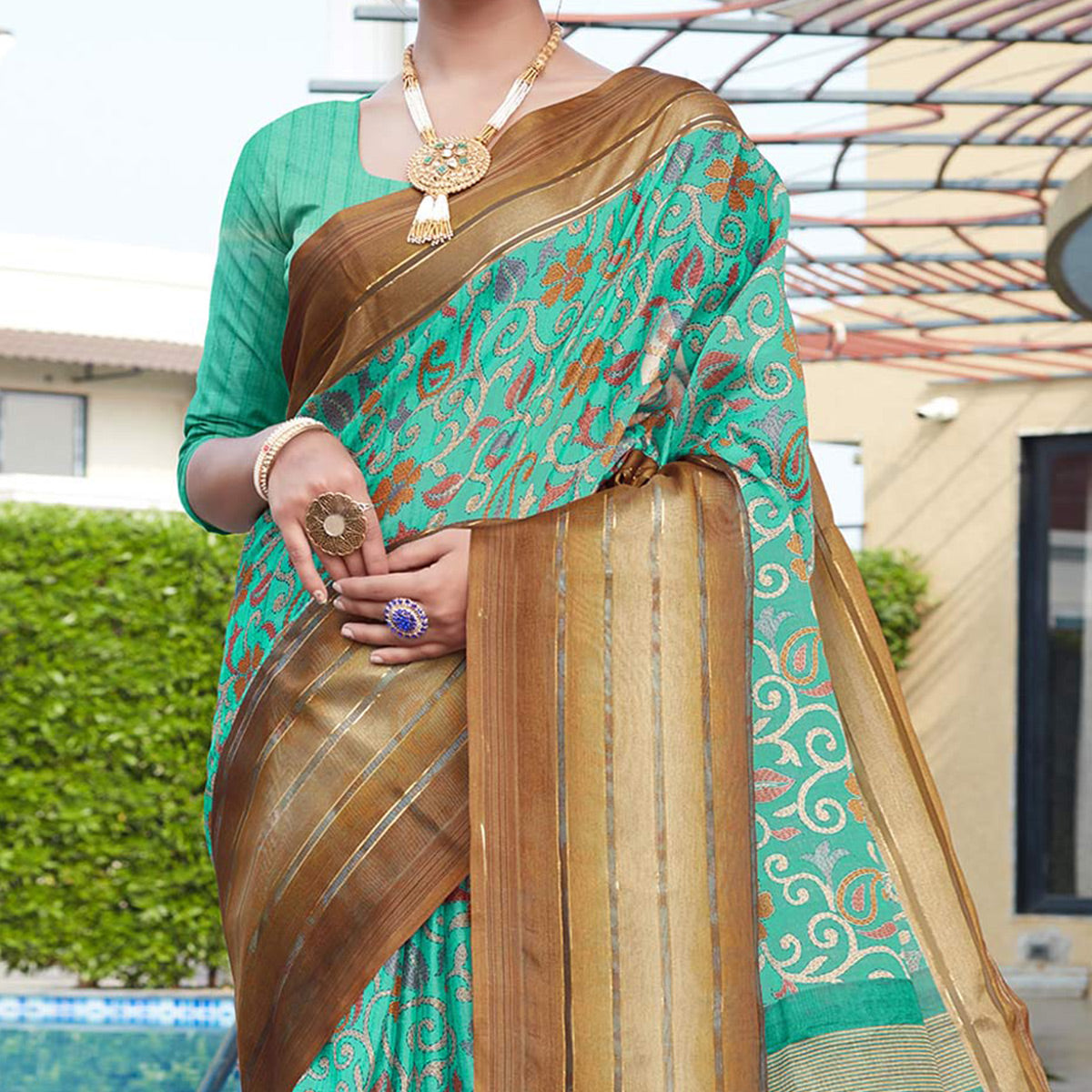 Sea Green Floral Digital Printed Cotton Blend Saree