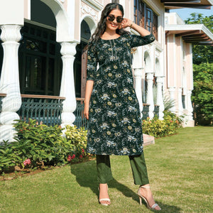 Green Floral Printed Cotton Blend Kurti