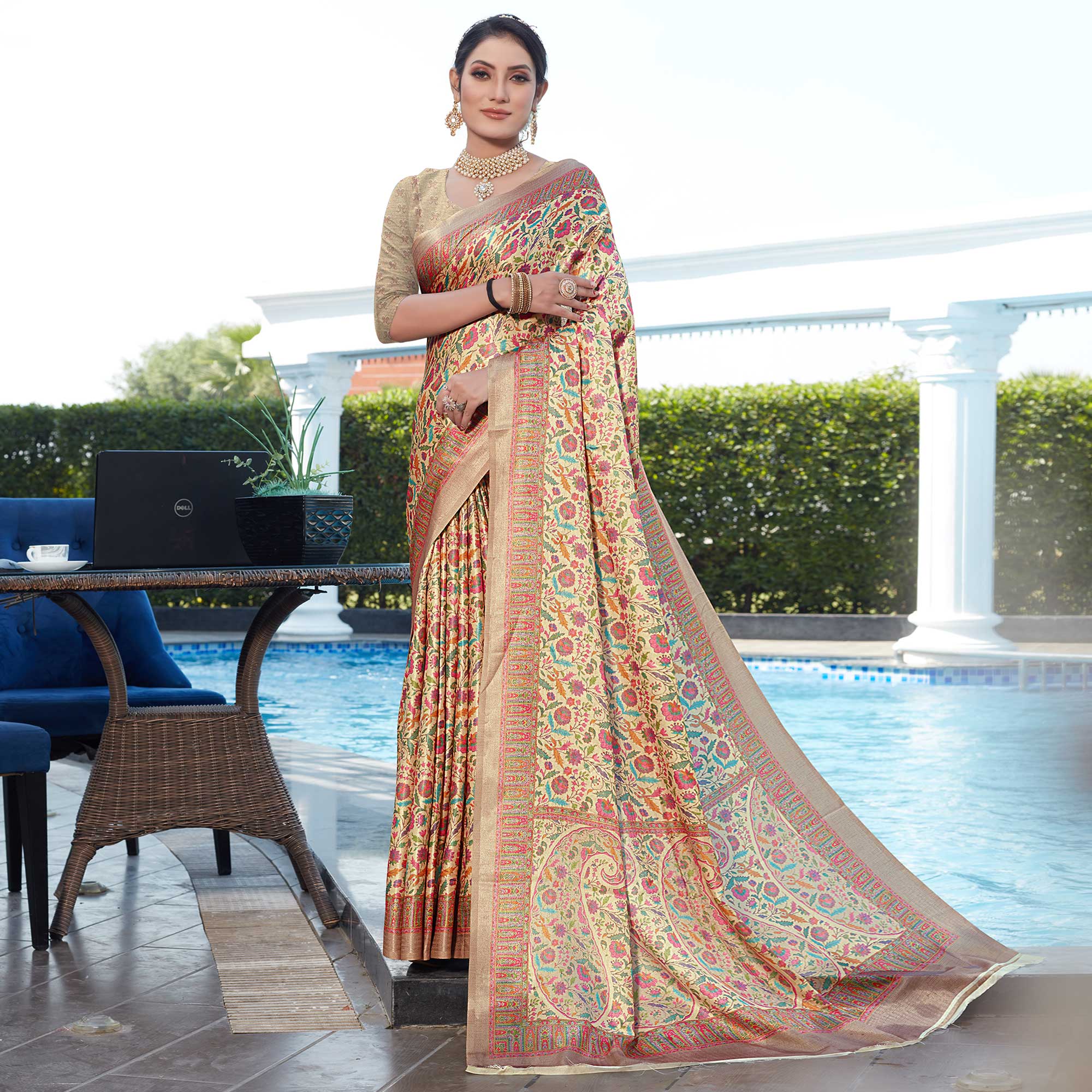 Cream Digital Printed Pashmina Saree