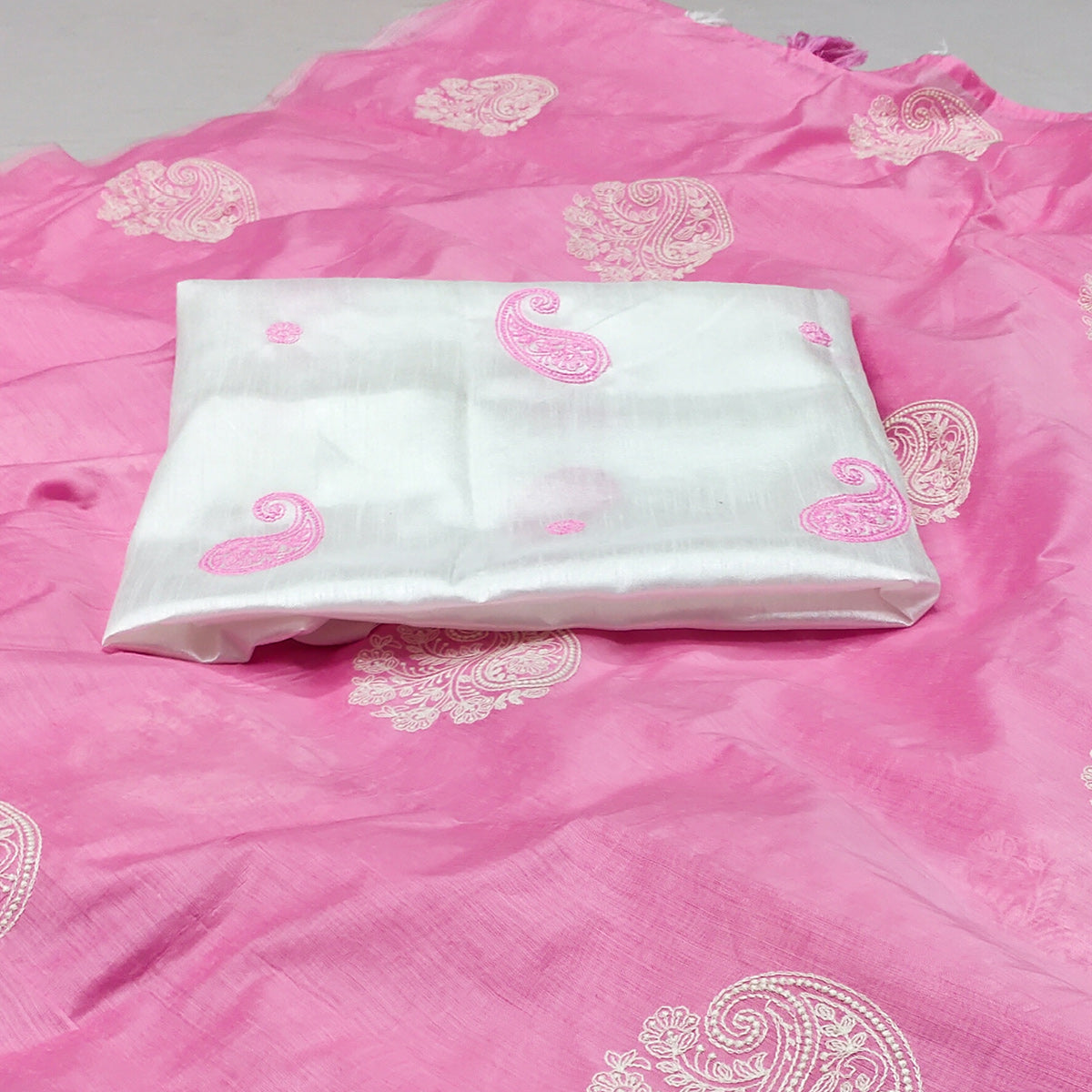 Pink Embroidered Chanderi Saree