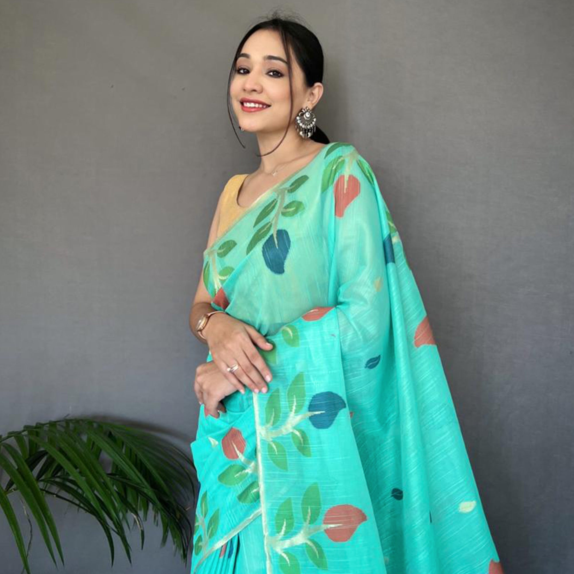Rama Green Floral Woven Cotton Saree