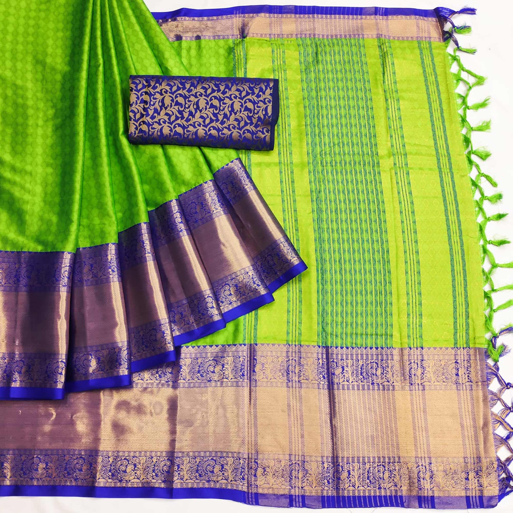 Parrot Green Woven Cotton Silk Saree With Tassels