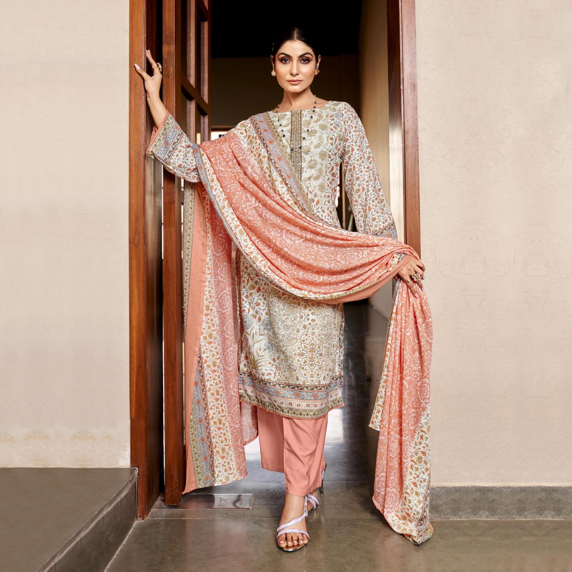 ZULFT-KAVYA-475-002
