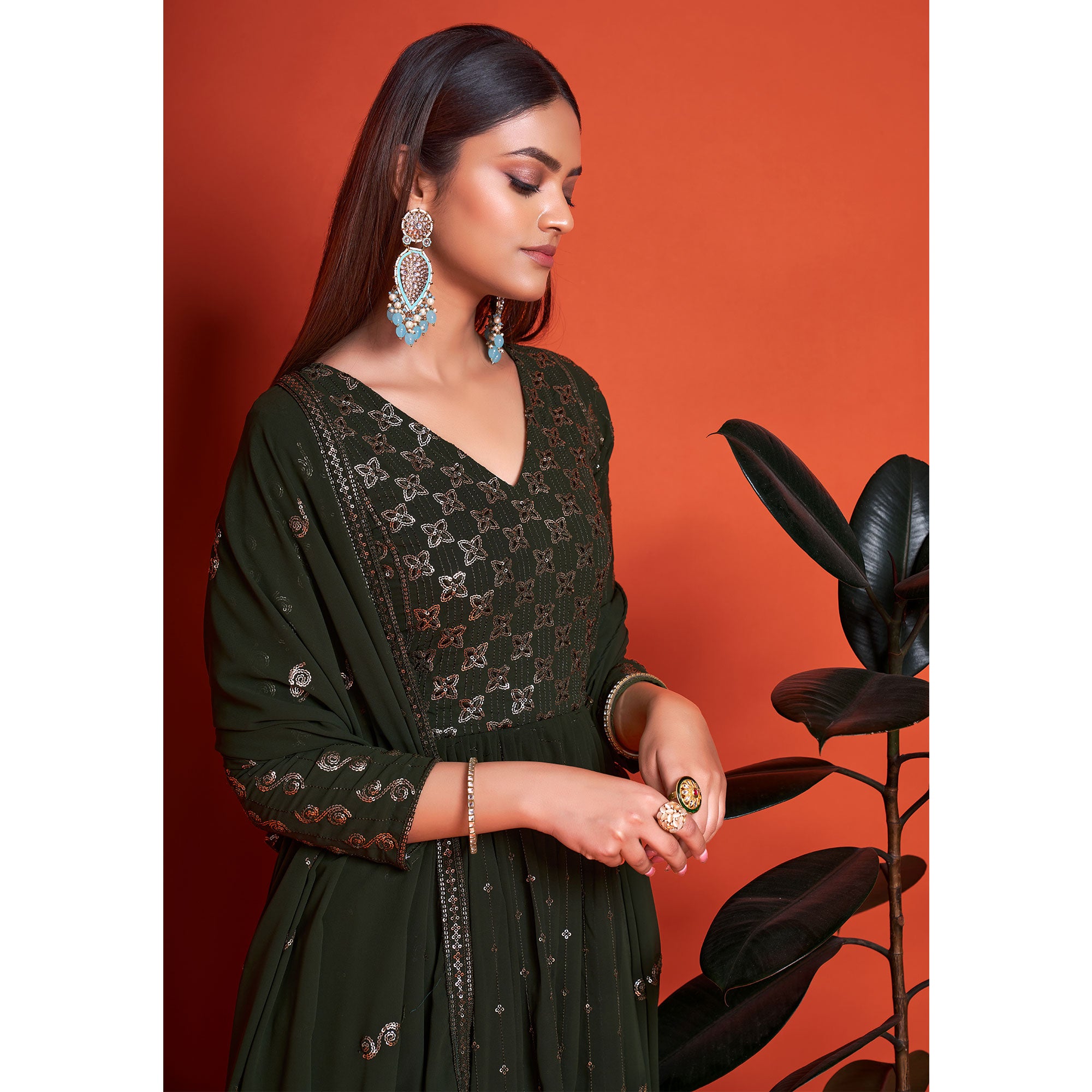 AAHVAN-ELEGANCE-6501