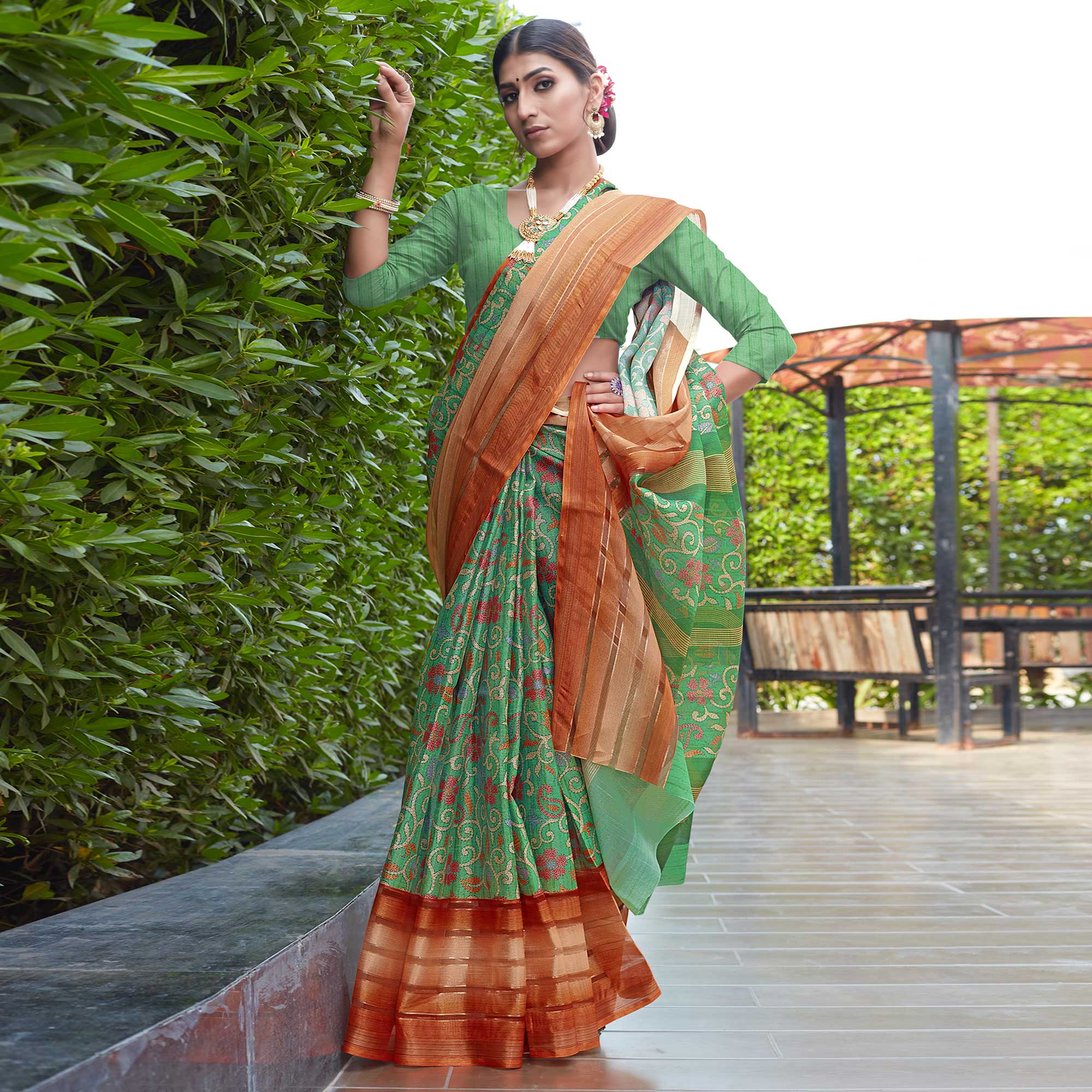 Green Floral Digital Printed Cotton Blend Saree