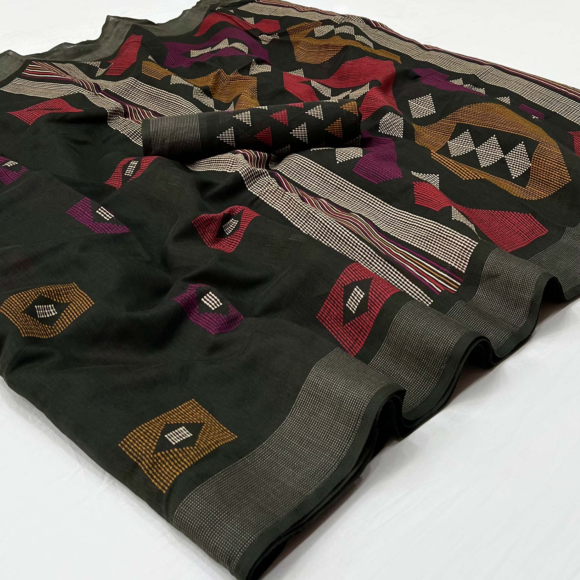 Black Geometric Printed Cotton Blend Saree