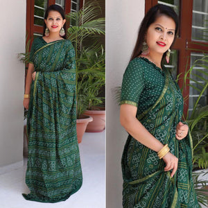 Green Bandhani Printed With Woven Border Tapetta Silk Saree - Peachmode