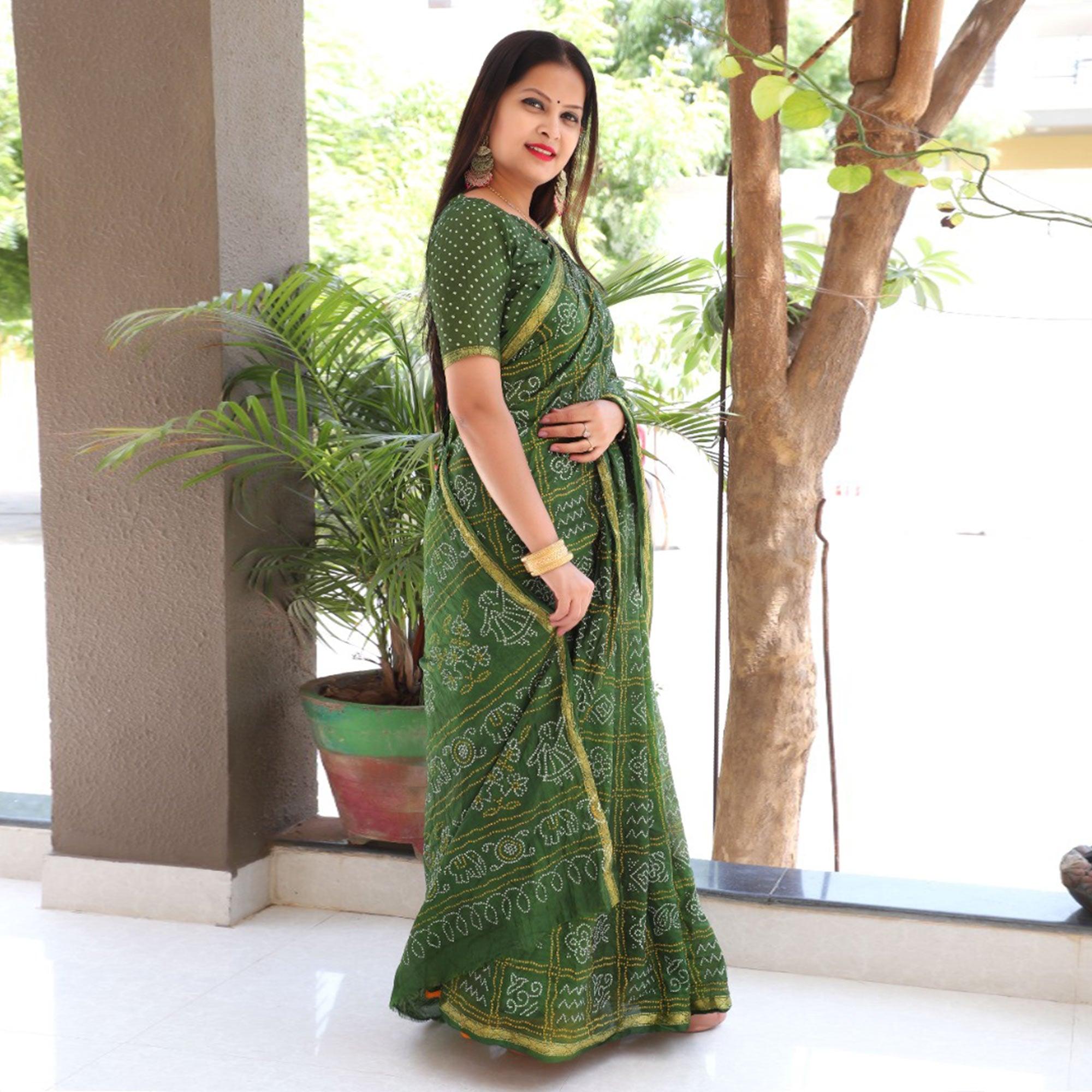 Green Bandhani Printed With Woven Border Tapetta Silk Saree - Peachmode
