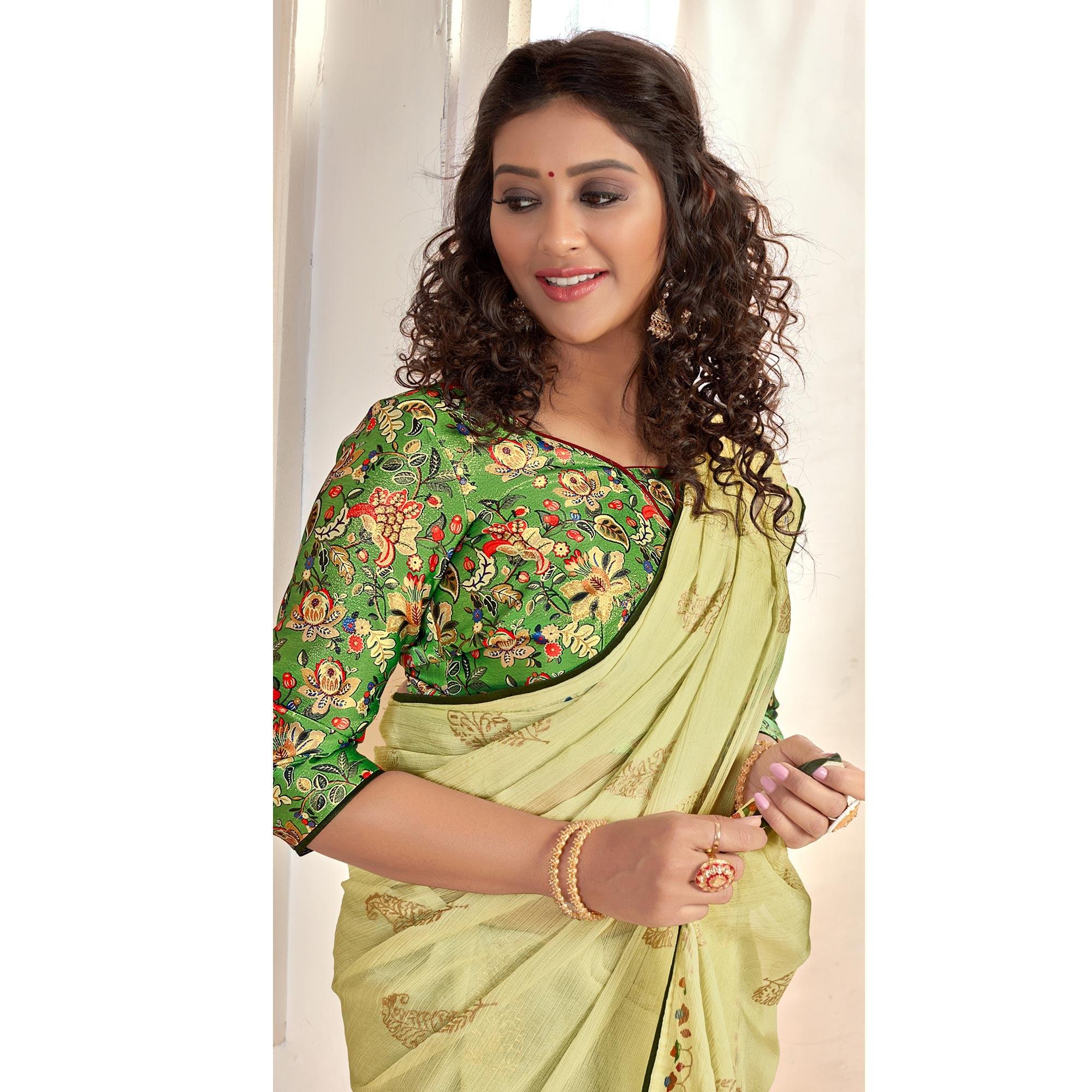 Green Casual Wear Foil Printed Pure Chiffon Saree - Peachmode