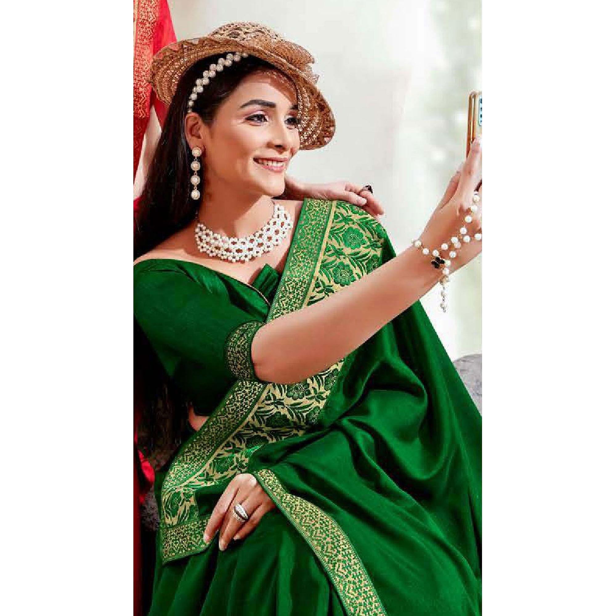 Green Casual Wear Solid Silk Saree With Fancy Border - Peachmode