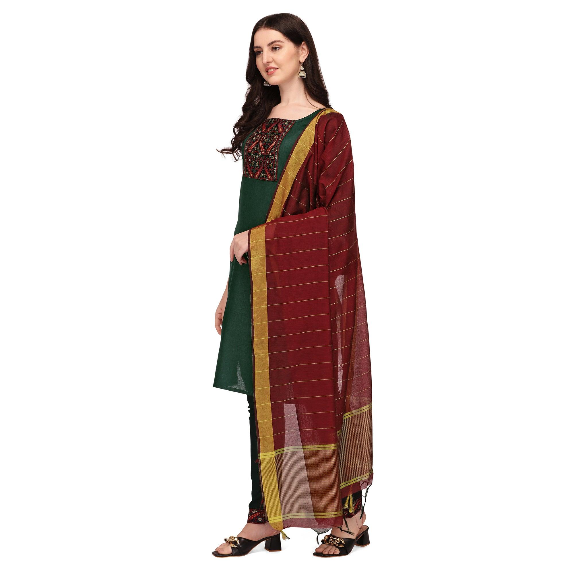 Green Embroidered Poly Cotton Kurti Pant Set - Peachmode