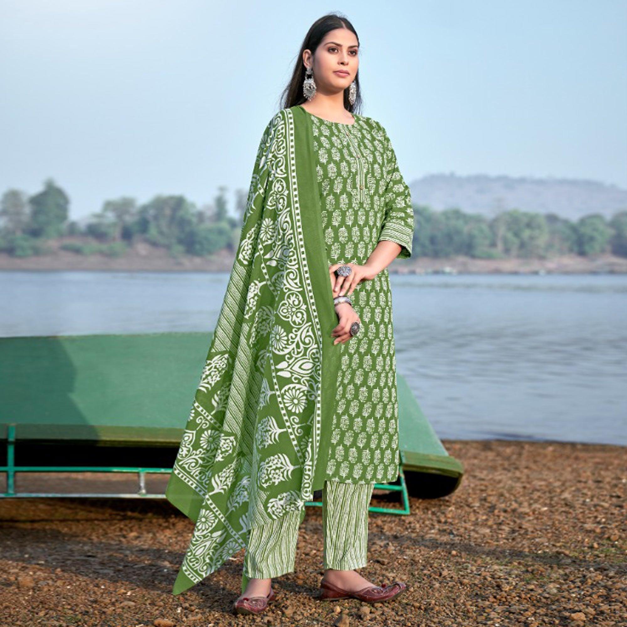 Green Floral Printed Pure Cotton Kurti Pant Set With Dupatta - Peachmode