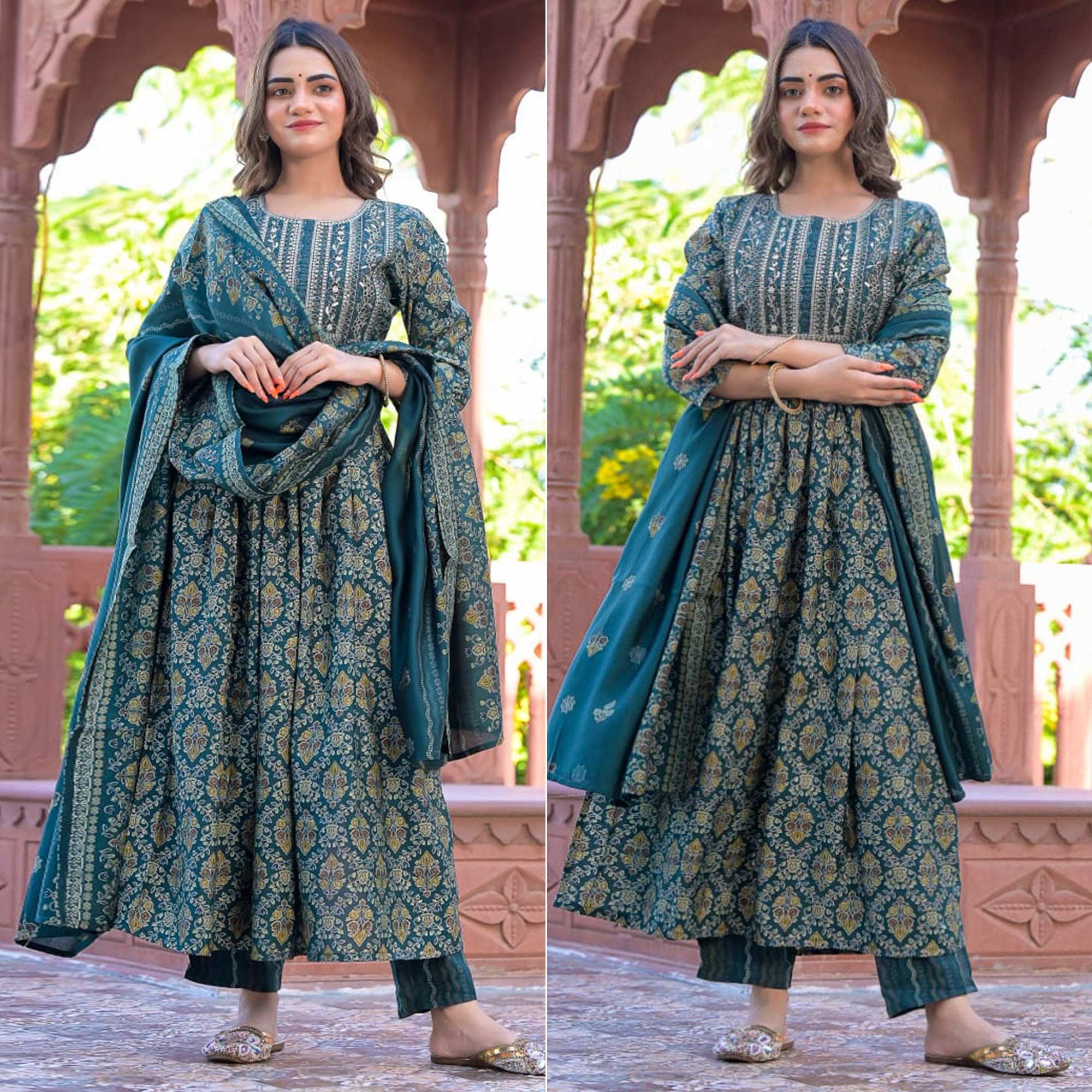 Green Printed-Embroidered Chanderi Kurti Pant Set With Dupatta - Peachmode