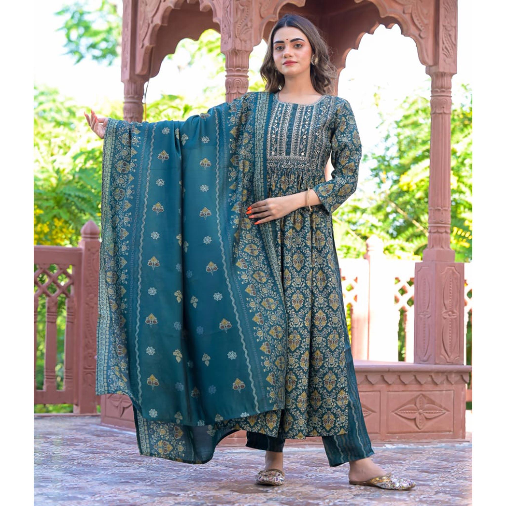 Green Printed-Embroidered Chanderi Kurti Pant Set With Dupatta - Peachmode