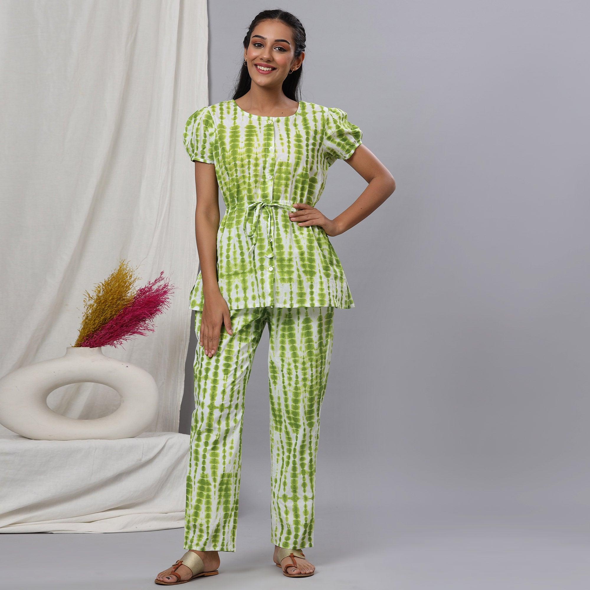 Green Printed Pure Cotton Night Suit - Peachmode