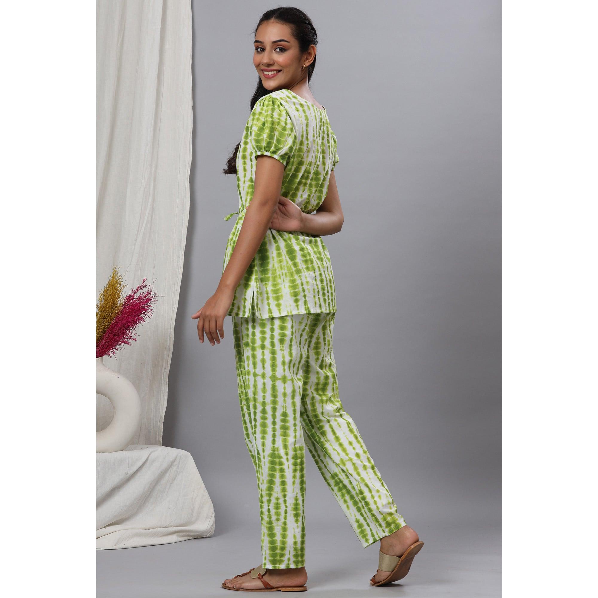 Green Printed Pure Cotton Night Suit - Peachmode