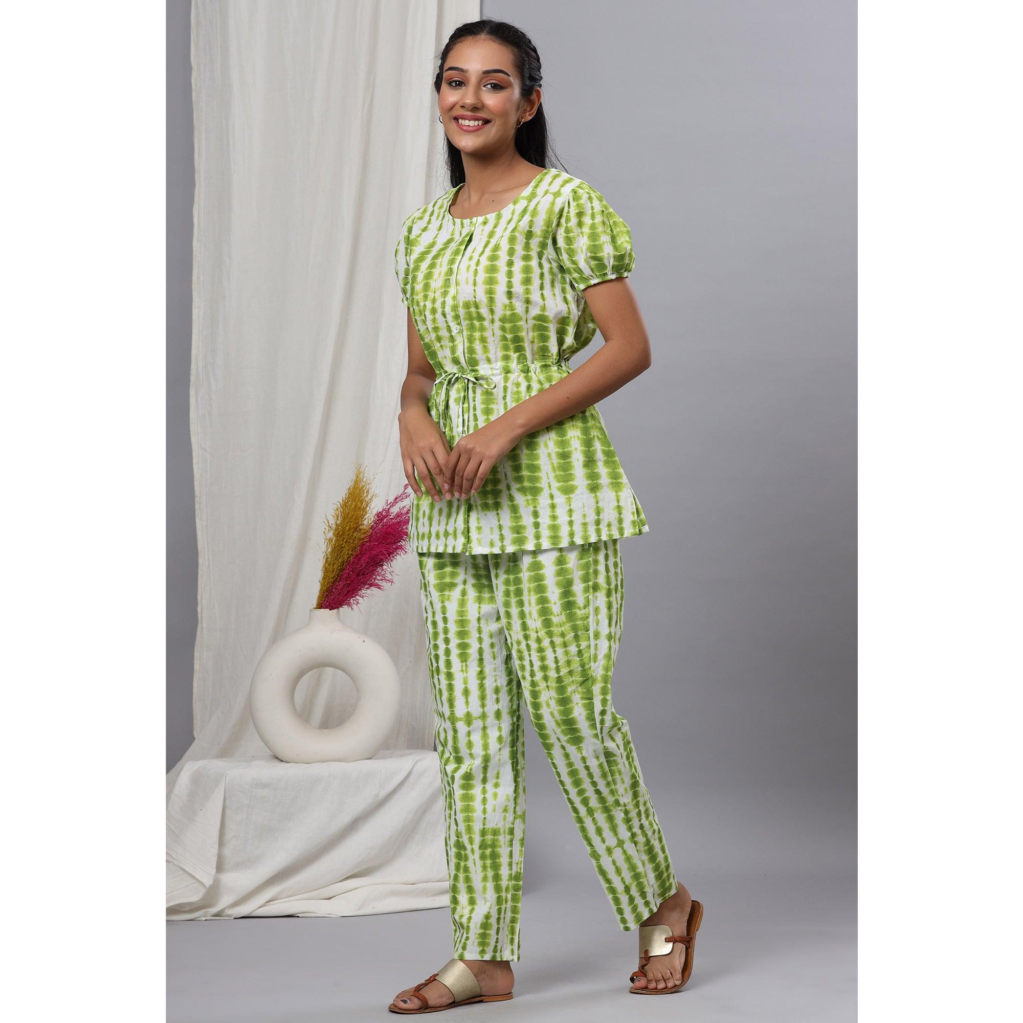 Green Printed Pure Cotton Night Suit - Peachmode