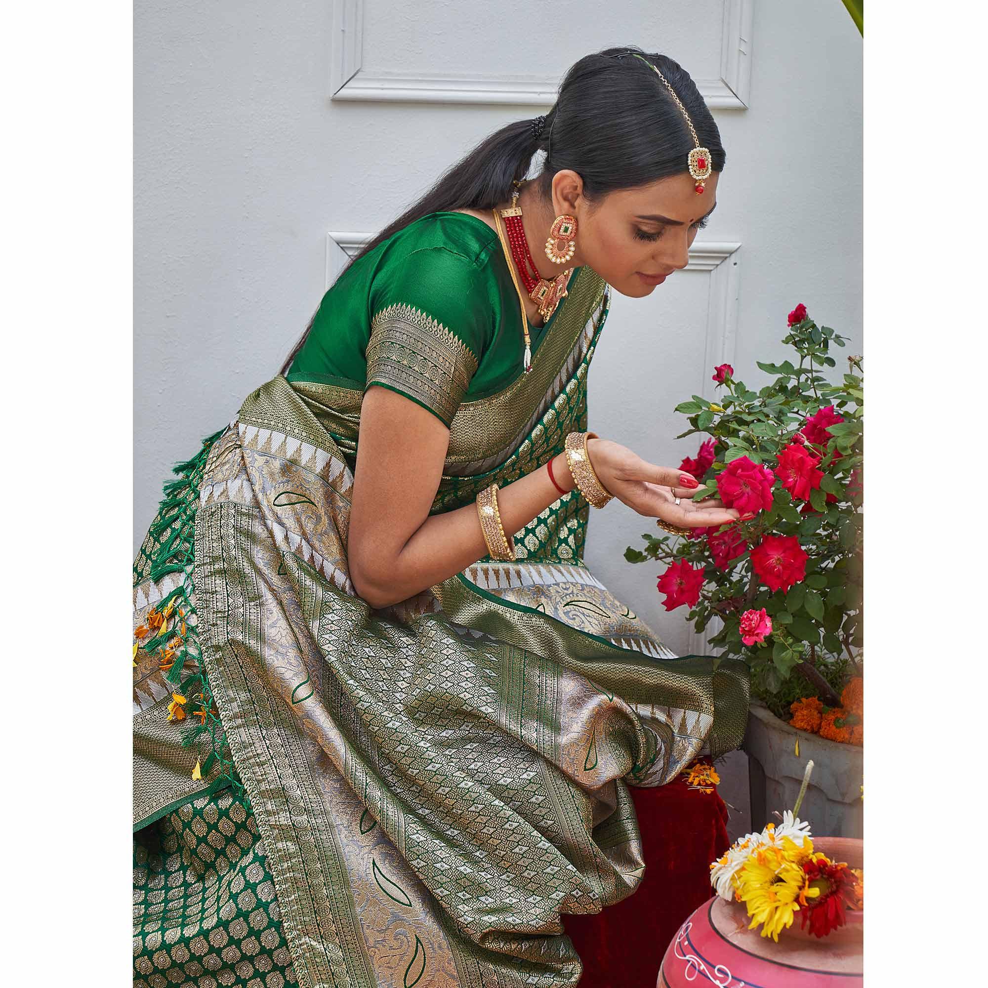 Green Woven Art Silk Saree - Peachmode