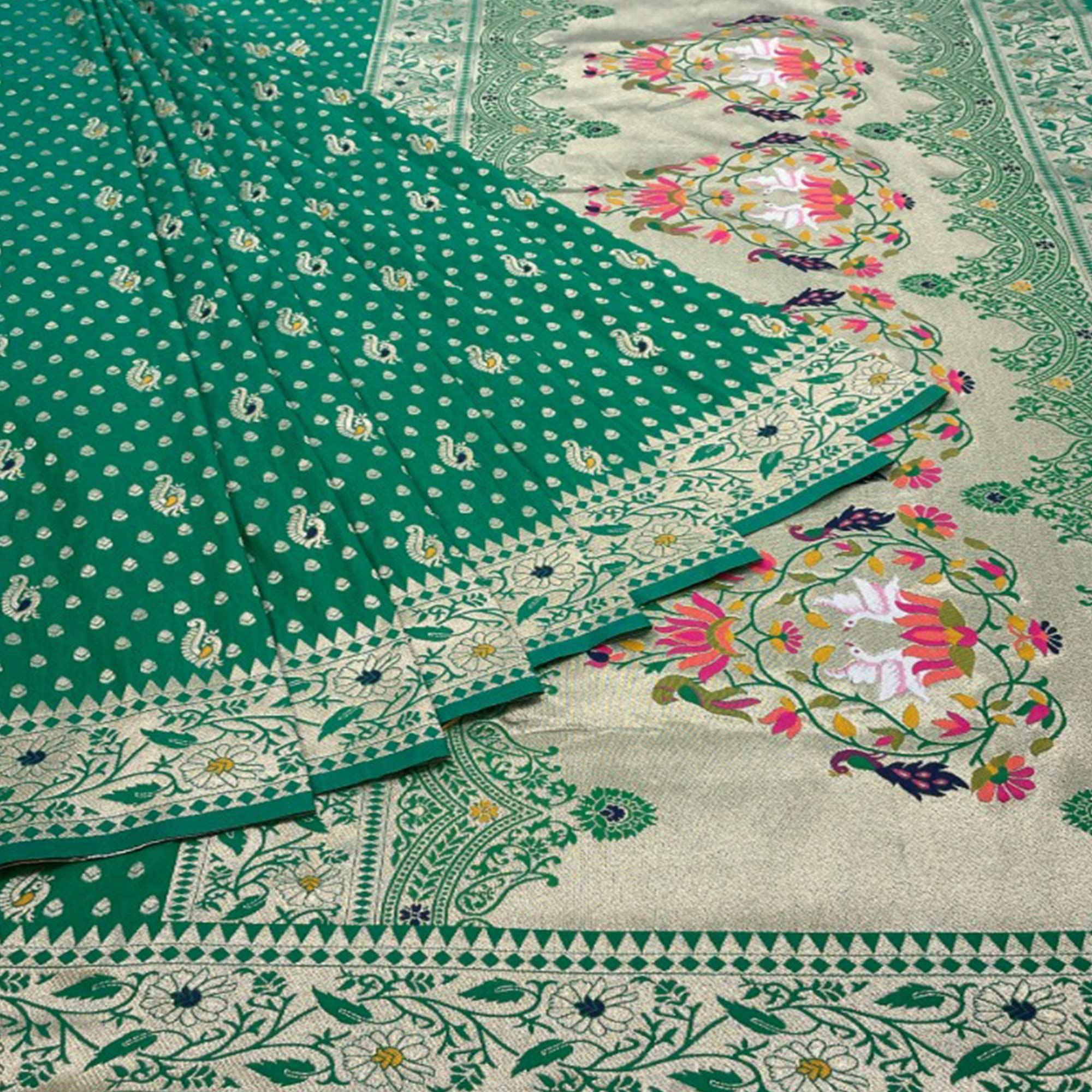 Green Zari Woven Art Silk Saree - Peachmode