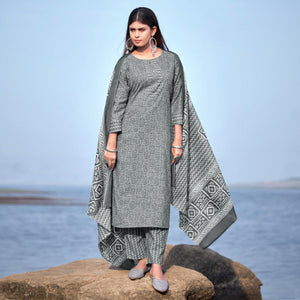 Grey Geometric Printed Pure Cotton Kurti Pant Set With Dupatta - Peachmode