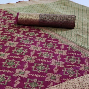Groovy Purple Colored Festive Wear Woven Silk Saree - Peachmode