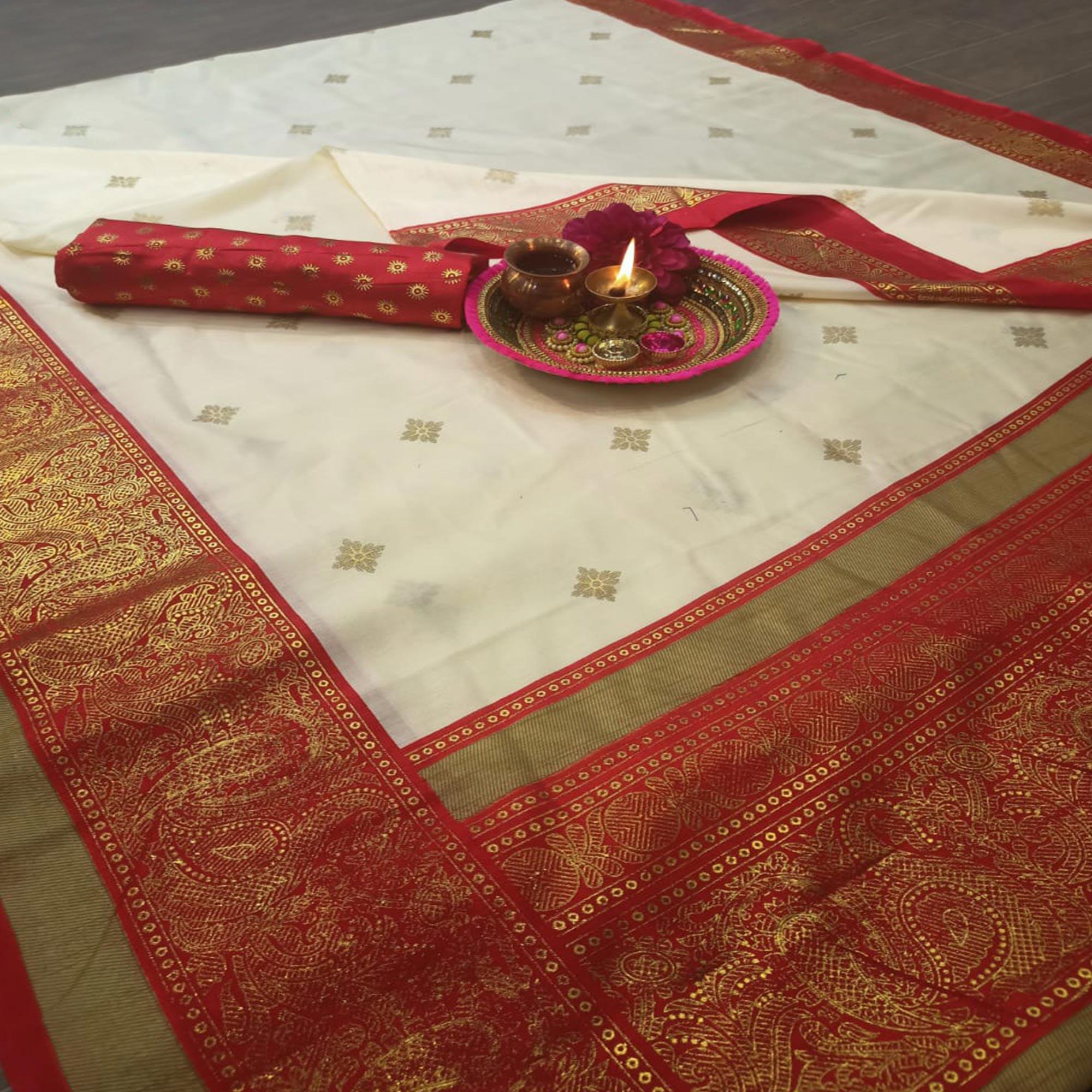 Jazzy Cream-Red Colored Festive Wear Paisely Foli Print Patola Silk Saree - Peachmode